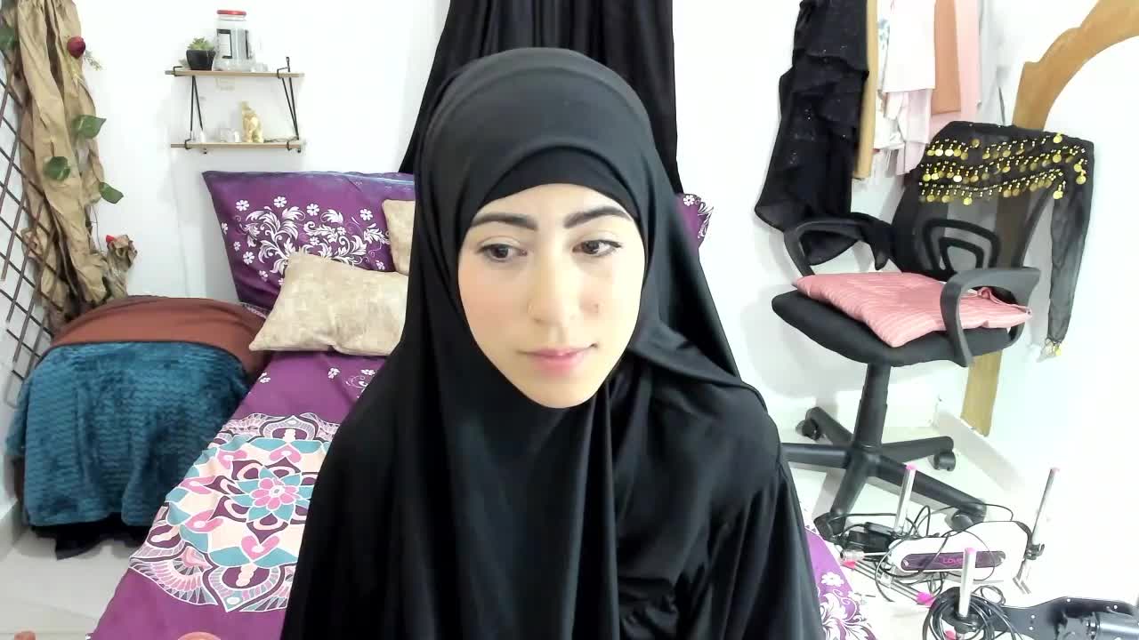 chaymae_nah_ cam recording