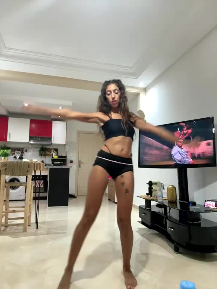 Amani_thewolf cam recording