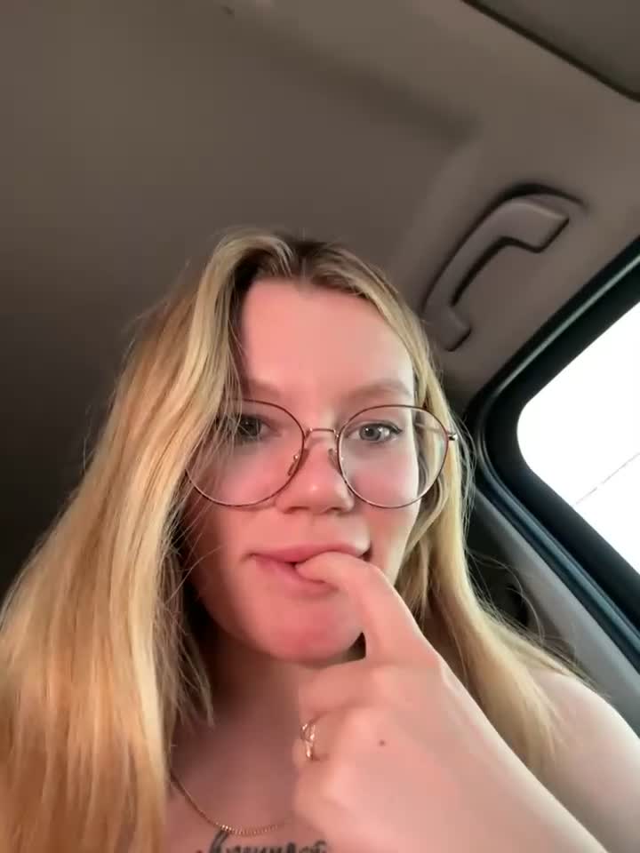 justmilaa cam recording